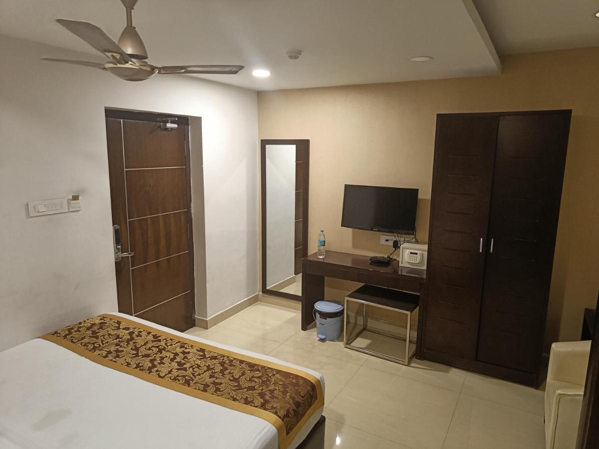 The Kings Park Residency Hotell Chennai Exteriör bild