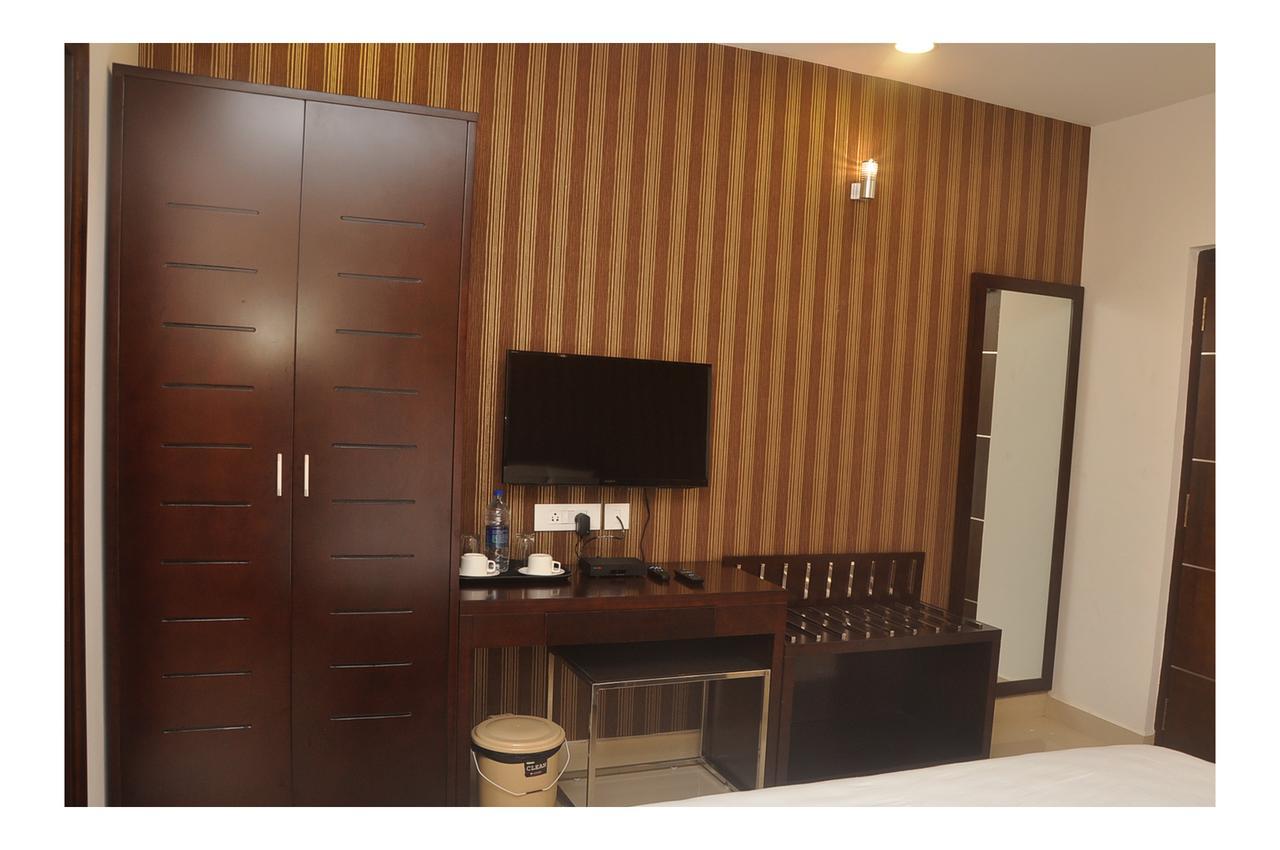 The Kings Park Residency Hotell Chennai Exteriör bild